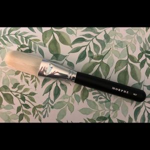 Morphe M527 Deluxe Pointed Powder Brush